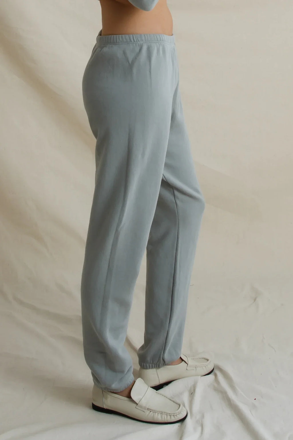 griffin_grey